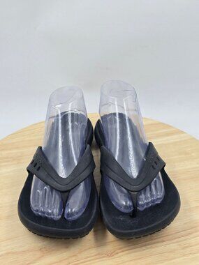 Crocs Kadee II Flip Flop Sandals Women’s  Sz 9 Thong Slip-On